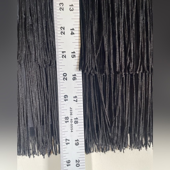 GAP All Over Fringe Satin Mini Skirt Black Sz 4 Party Cocktail Dancing Boho Chic - Picture 9 of 13